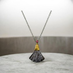 Μενταγιόν με ρουμπίνι σε χρυσό 18Κ & ασήμι 925° 2x1.5cm