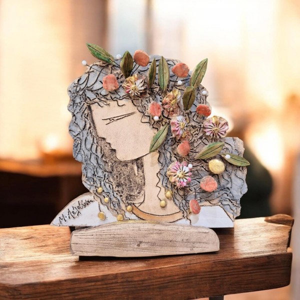 Γυναίκα με λουλούδια επιτραπέζιο γλυπτό κεραμικό stoneware 22.5x24cm